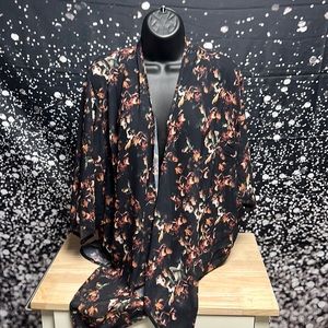Unique 21 Black Small Floral Print Kimono NWT